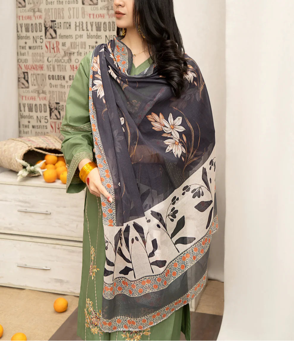 Grace S840-Embroidered 3PC Lawn with Printed Munar Dupatta.