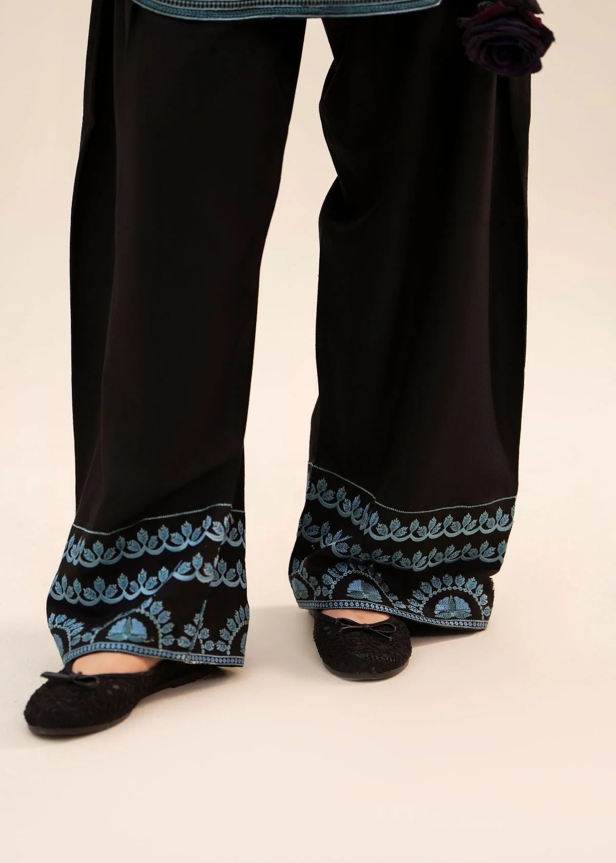 Grace S1358-Embroidered 2pc Lawn Dress.