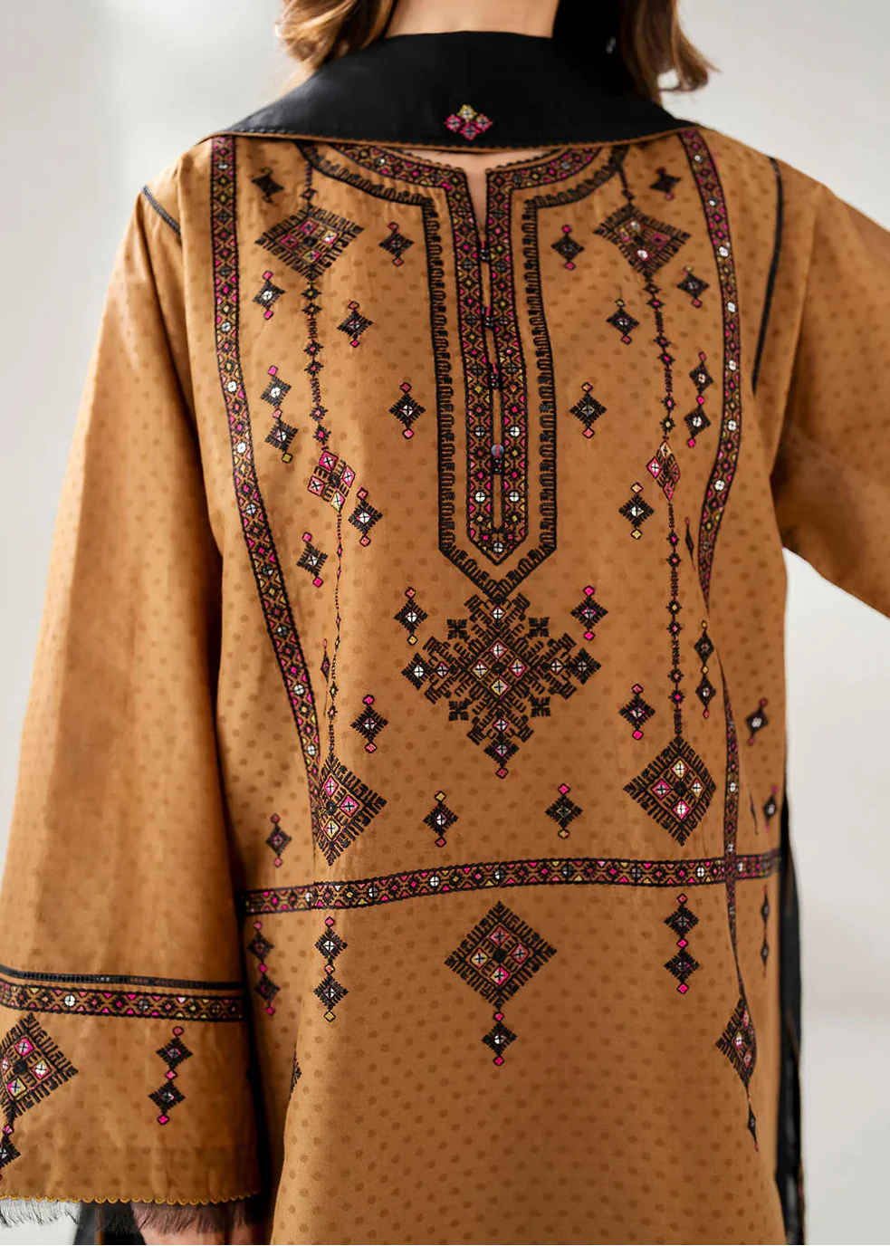 Grace Z-(W982) - Stitched Embroidered 3pc Marina Dress With Embroidered Chiffon Dupatta.