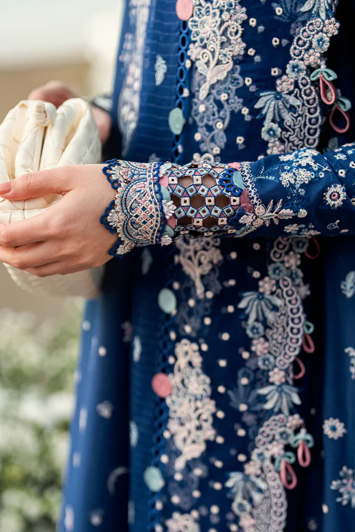 Grace S1239-Embroidered 3pc CHIKANKARI Lawn Dress With Embroidered CHIKANKARI Organza Dupatta.