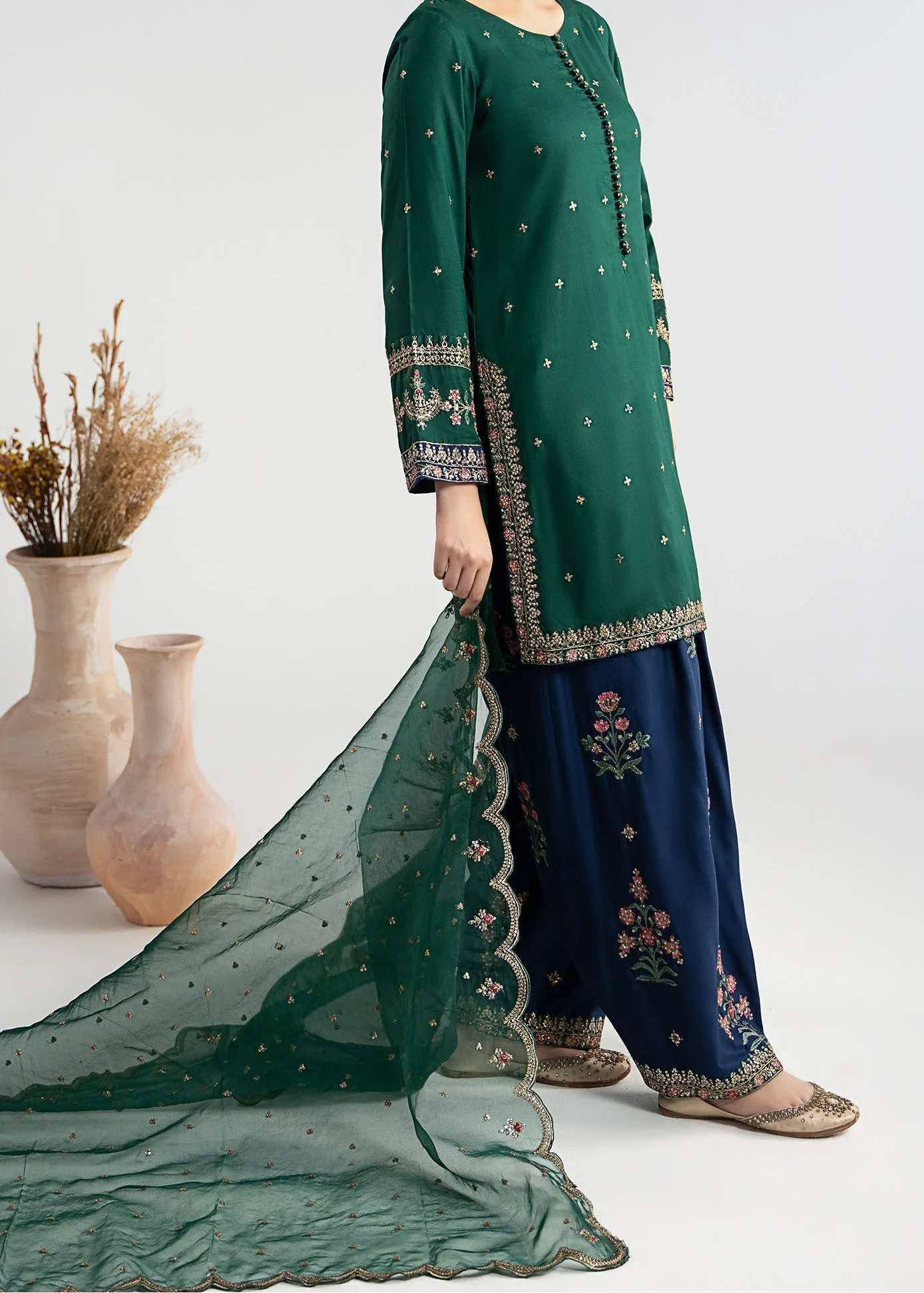 Grace W885-Embroidered 3pc Marina Dress With Embroidered Organza Dupatta.