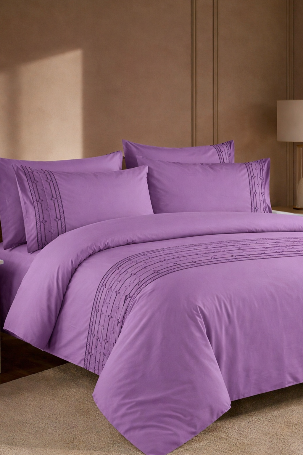 FL980 -  Embroidered Bedsheet SET
