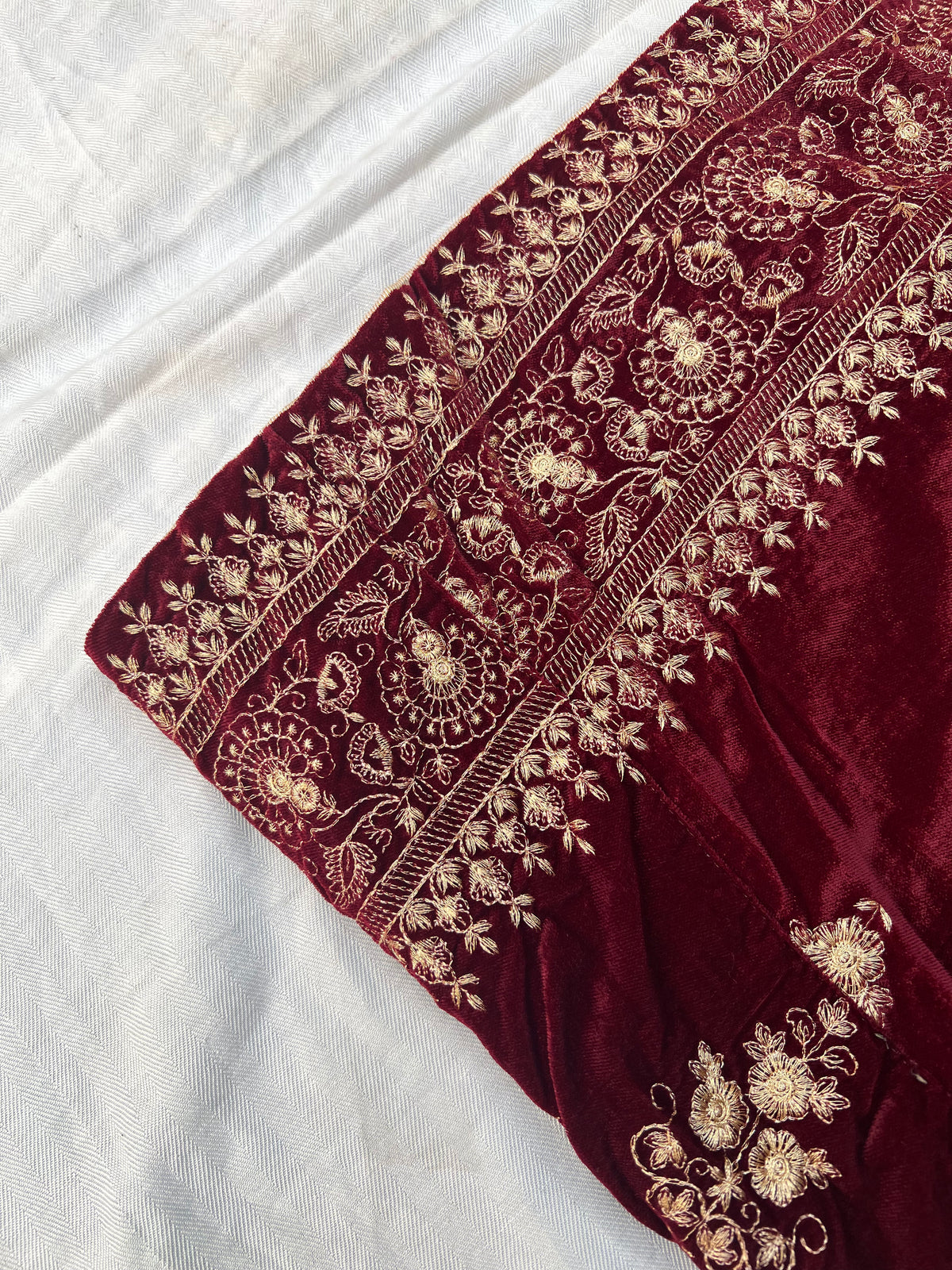 Sarinnah Premium 86-Embroided Fine quality Velvet shawl.