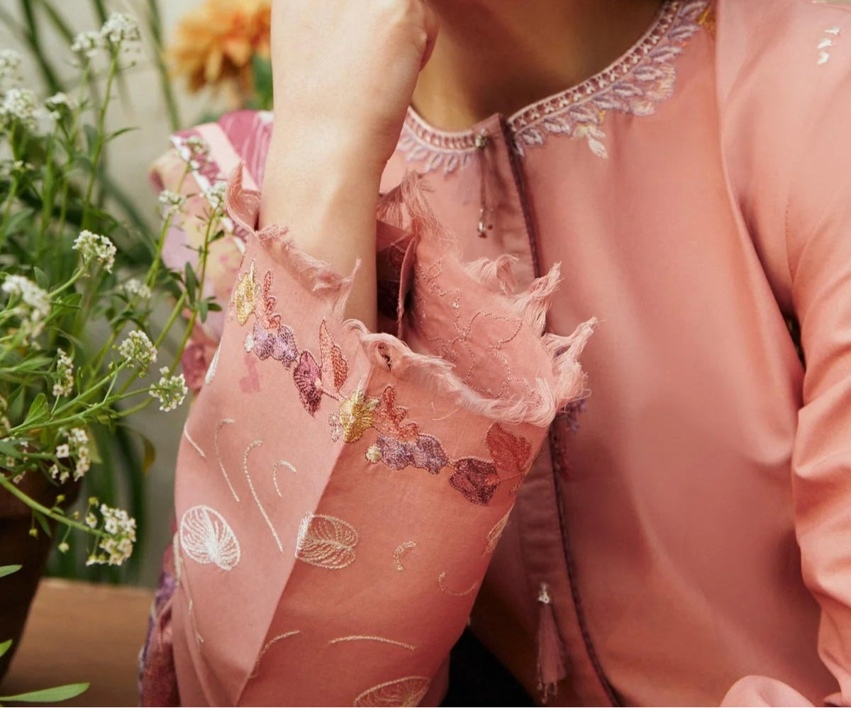Grace S1221-Embroidered 3pc Lawn Dress With Printed Munar Dupatta.