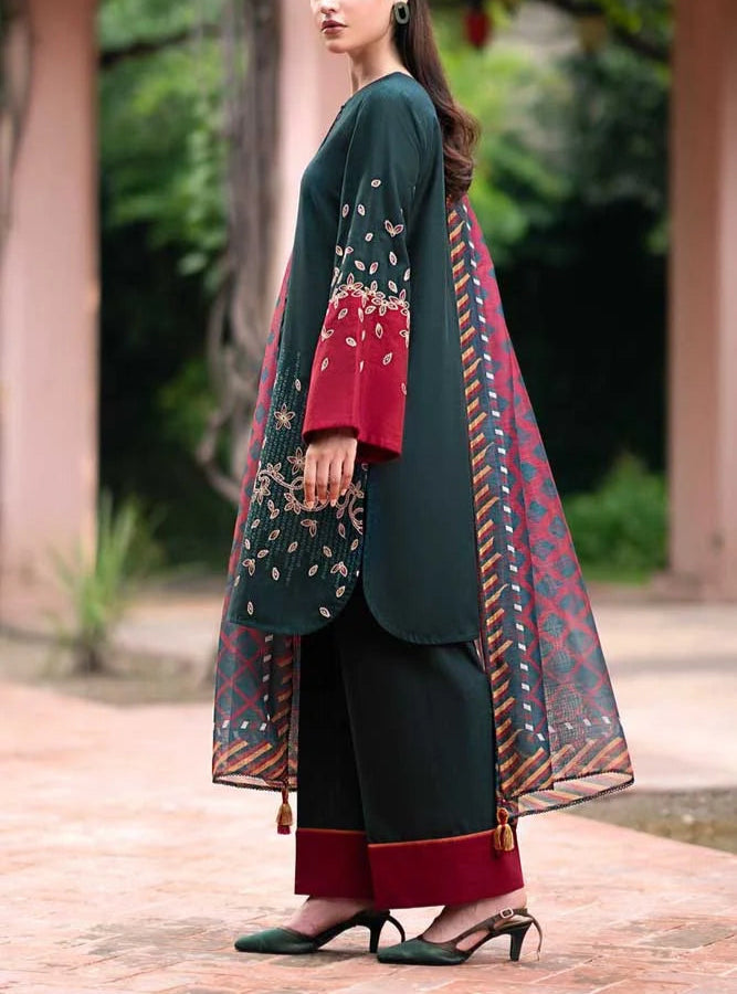 Grace S1061-Embroidered 3PC Lawn Dress With Printed Munar Dupatta.