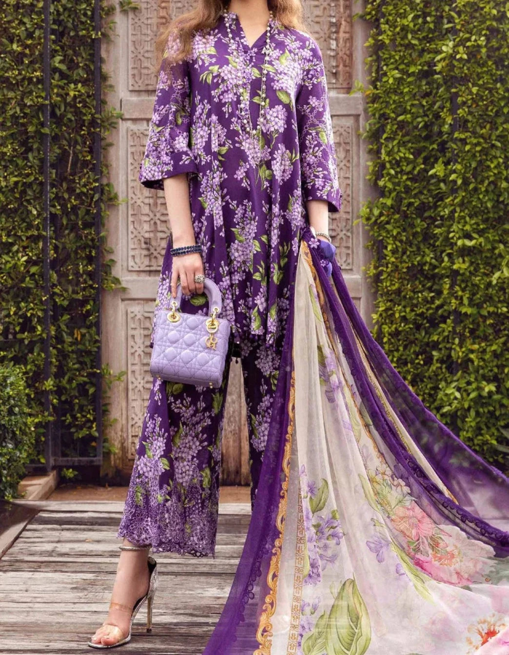 Grace S629-Embroidered 3pc Lawn dress with Printed silk dupatta.