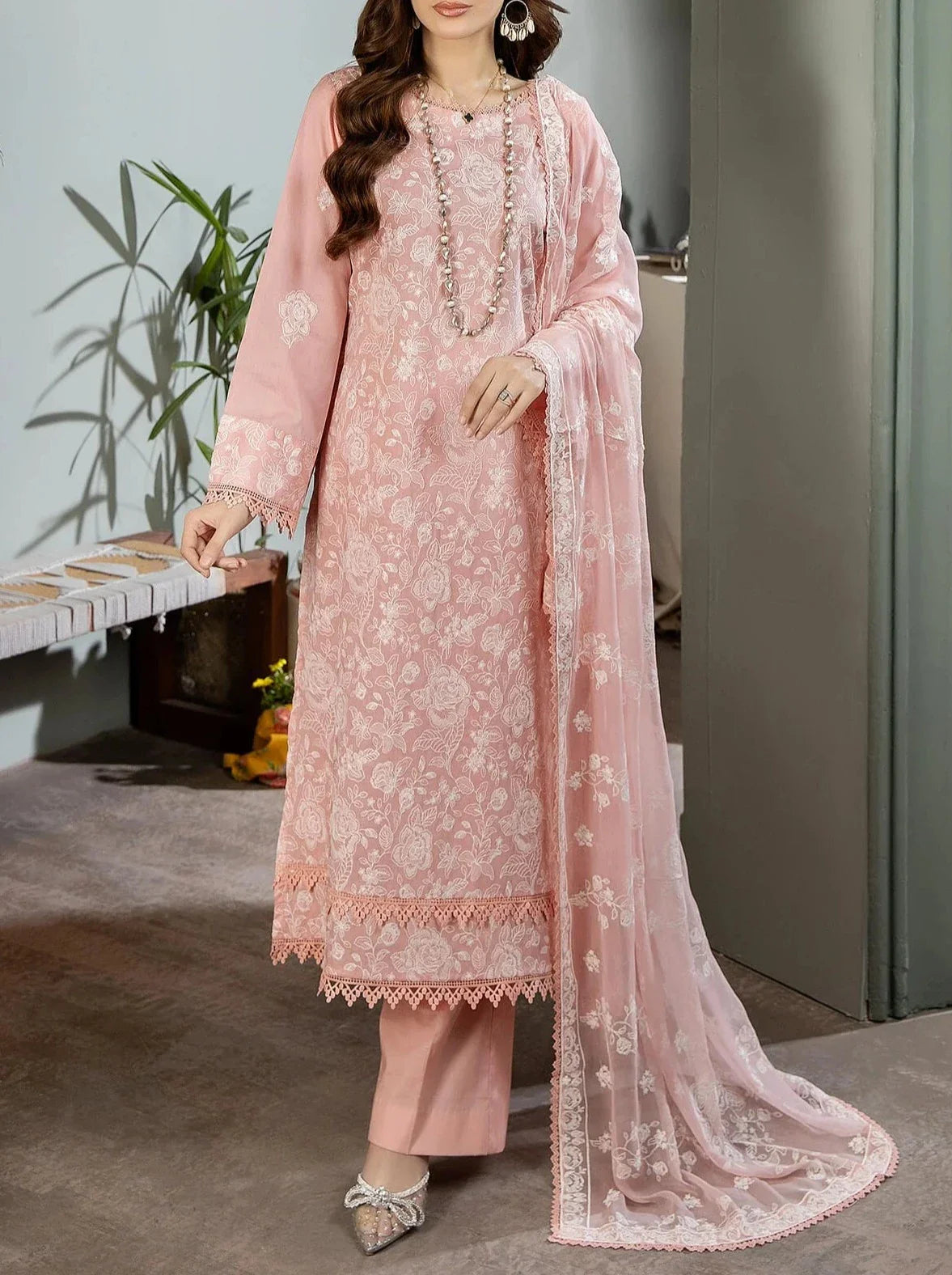 Grace Z122- Stitched Embroidered 3pc Lawn dress with Embroidered chiffon dupatta.