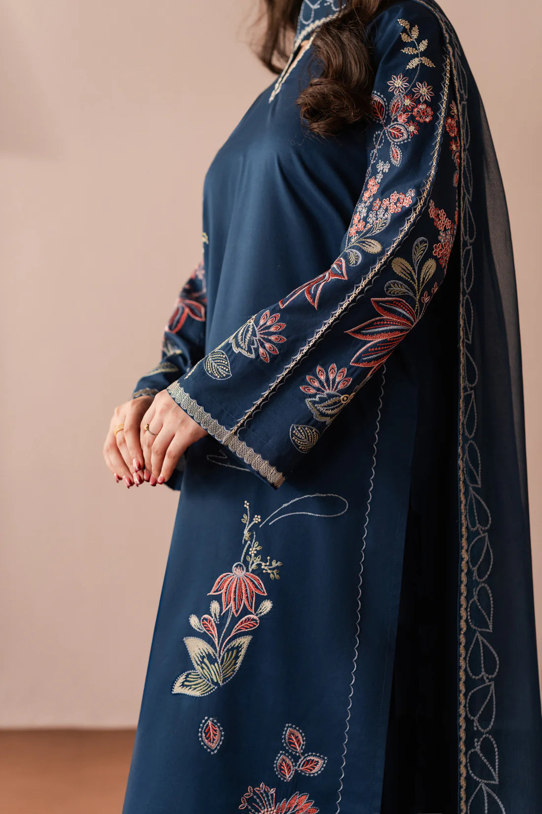 Grace W1028-Embroidered 3pc Marina Dress With Embroidered Chiffon  Dupatta.