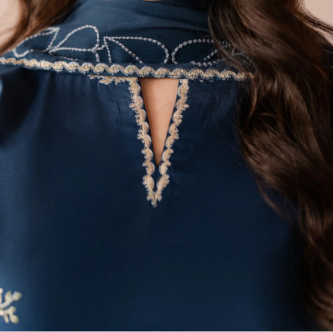Grace W1028-Embroidered 3pc Marina Dress With Embroidered Chiffon  Dupatta.