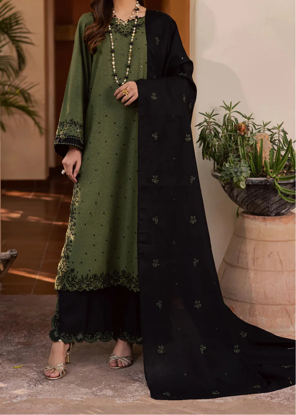 Grace Z-(S1393) - Stitched Embroidered 3pc Lawn Dress With Embroidered Chiffon Dupatta.