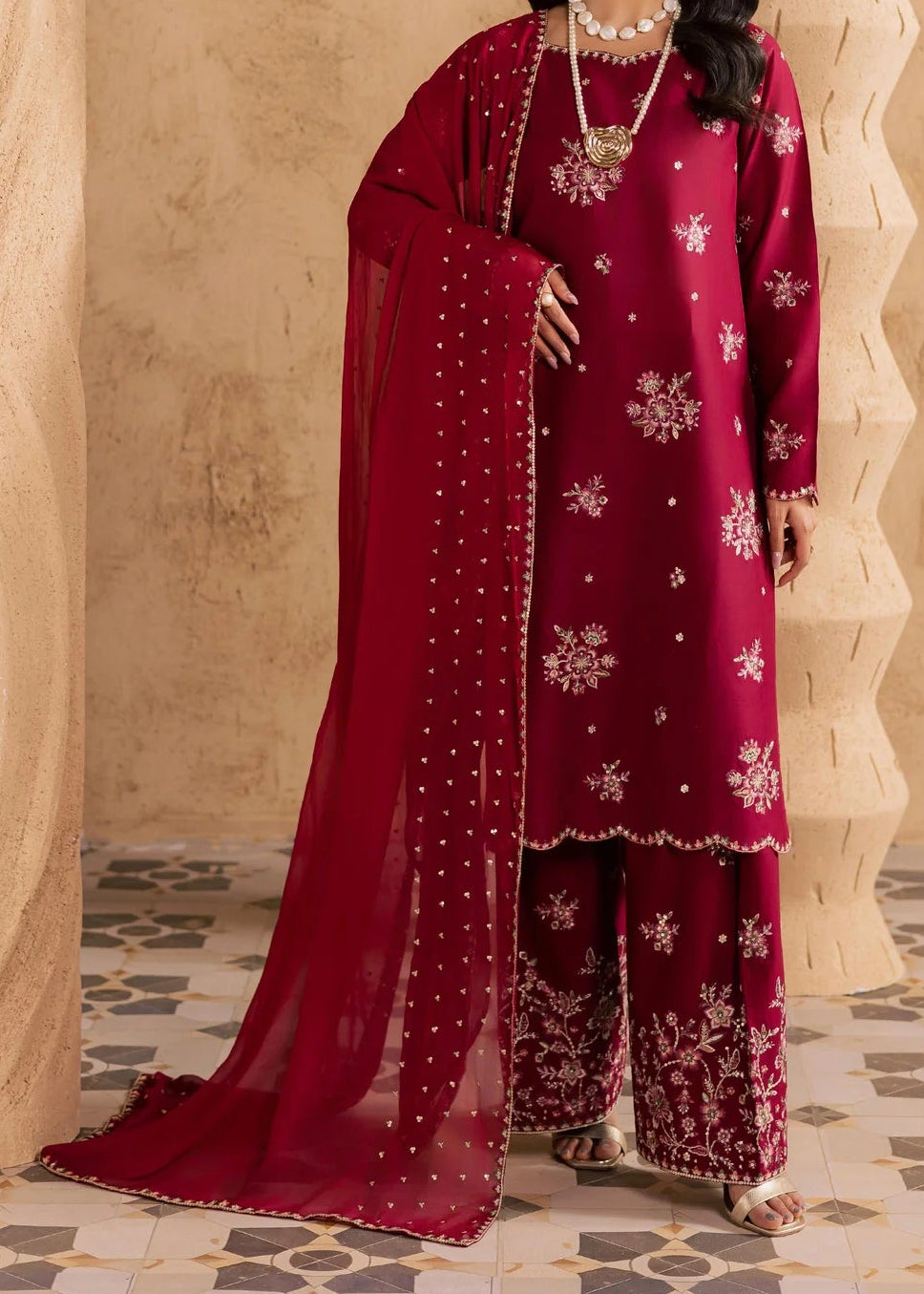 Grace S1528 - Embroidered Sequence 3pc Lawn Dress With Embroidered Sequence Chiffon Dupatta.