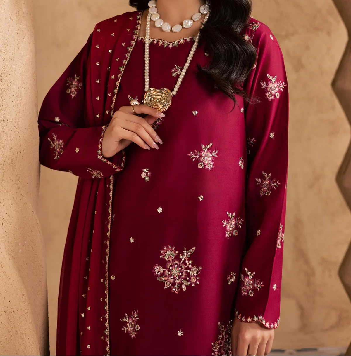 Grace S1528 - Embroidered Sequence 3pc Lawn Dress With Embroidered Sequence Chiffon Dupatta. (Copy)
