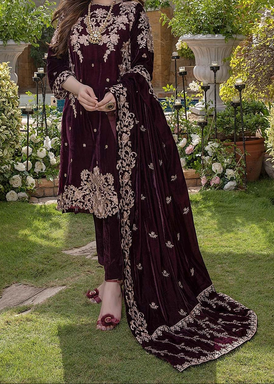 Grace W939-Embroidered 3pc Velvet Dress Dress With Embroidered Velvet Shawl.