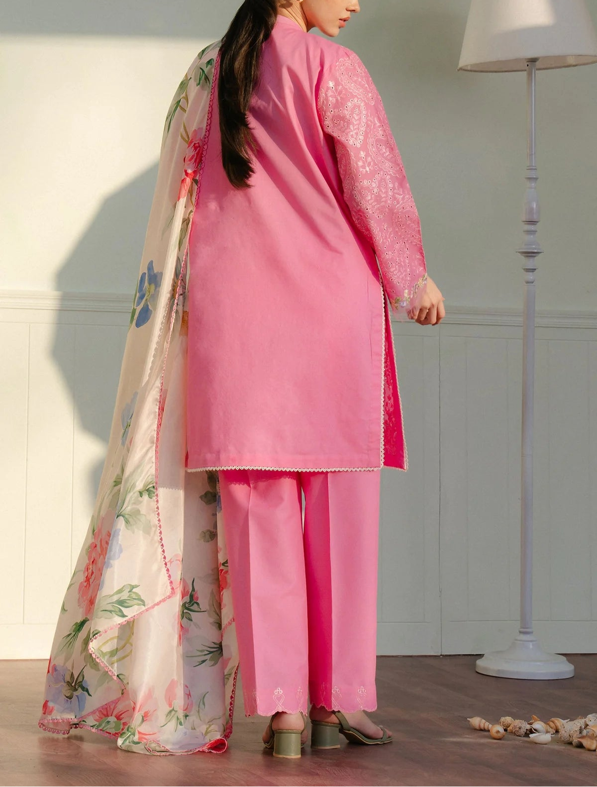 Grace S1145-Embroidered 3pc CHIKANKARI Lawn Dress With Printed Munar Dupatta.