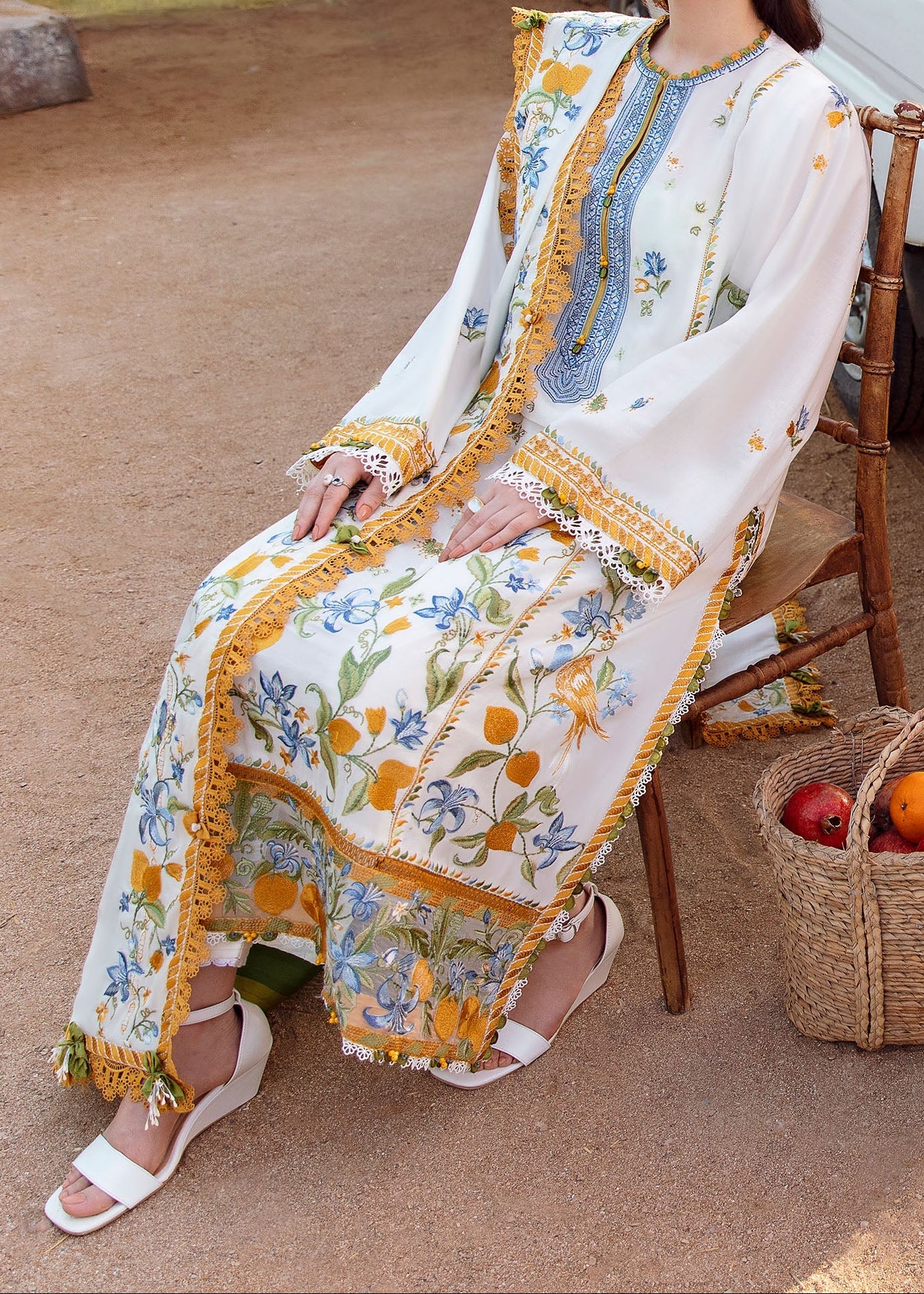 Grace S1408 - Embroidered 3pc Lawn Dress With Printed Lawn Dupatta.