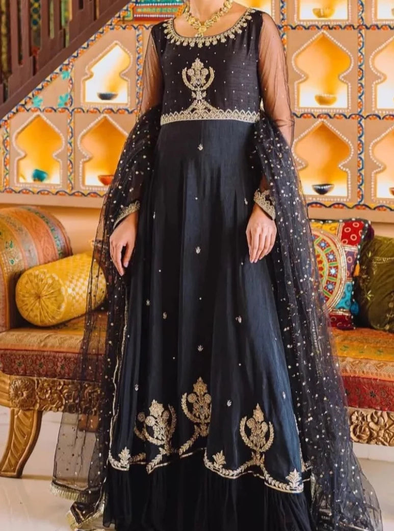 Grace W278-Embroidered 3pc organza dress with Net duppata.