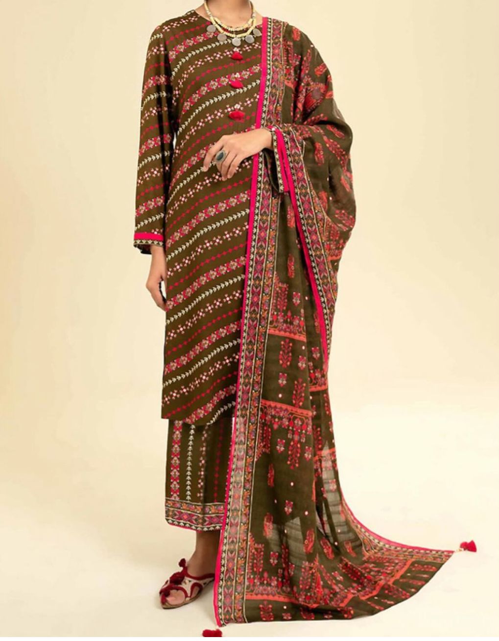Grace W225-Printed 3pc khaddar dress With Printed khaddar shwal.