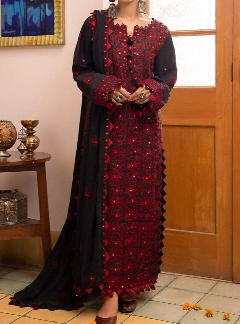Grace S600 -Embroidered 3pc lawn dress with embroidered chiffon dupatta.