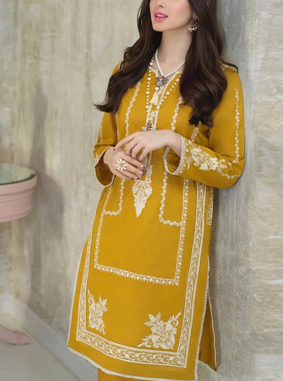 Grace S989-Embroidered 3PC Lawn Dress With Printed Munar Dupatta.