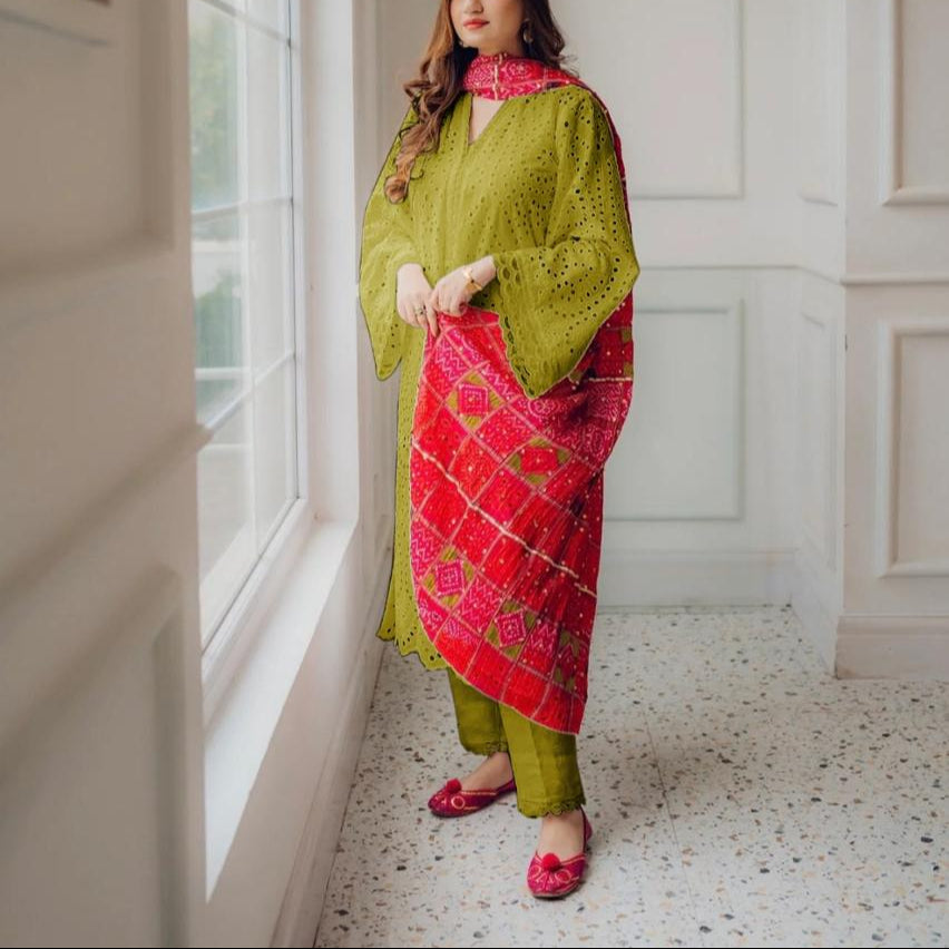 Grace S1082 Embroidered 3PC CHIKANKARI Lawn Dress With Printed Munar Dupatta.