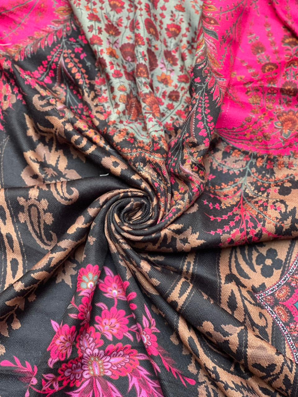 001-Printed Pashmina Shawl.
