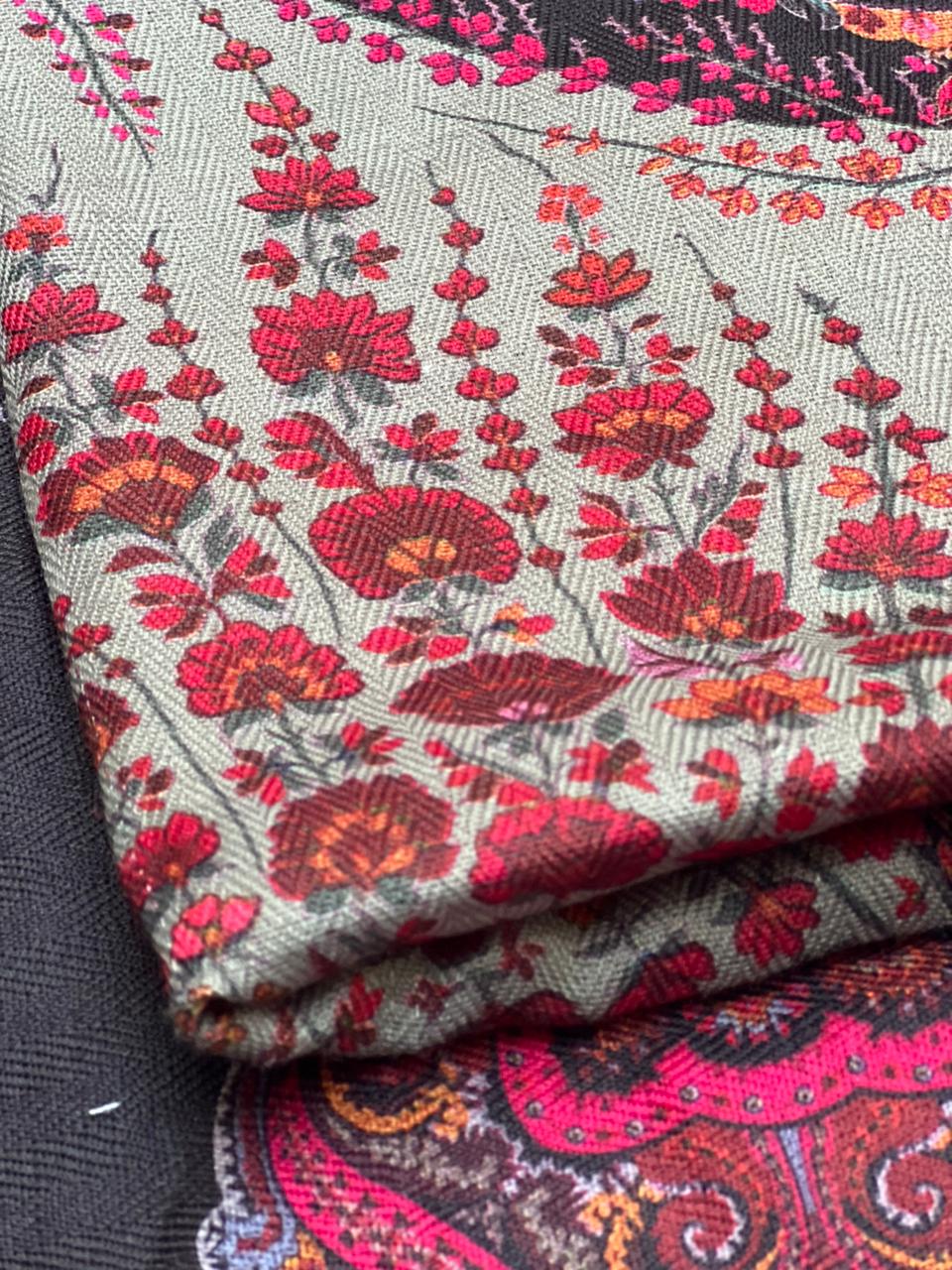 001-Printed Pashmina Shawl.