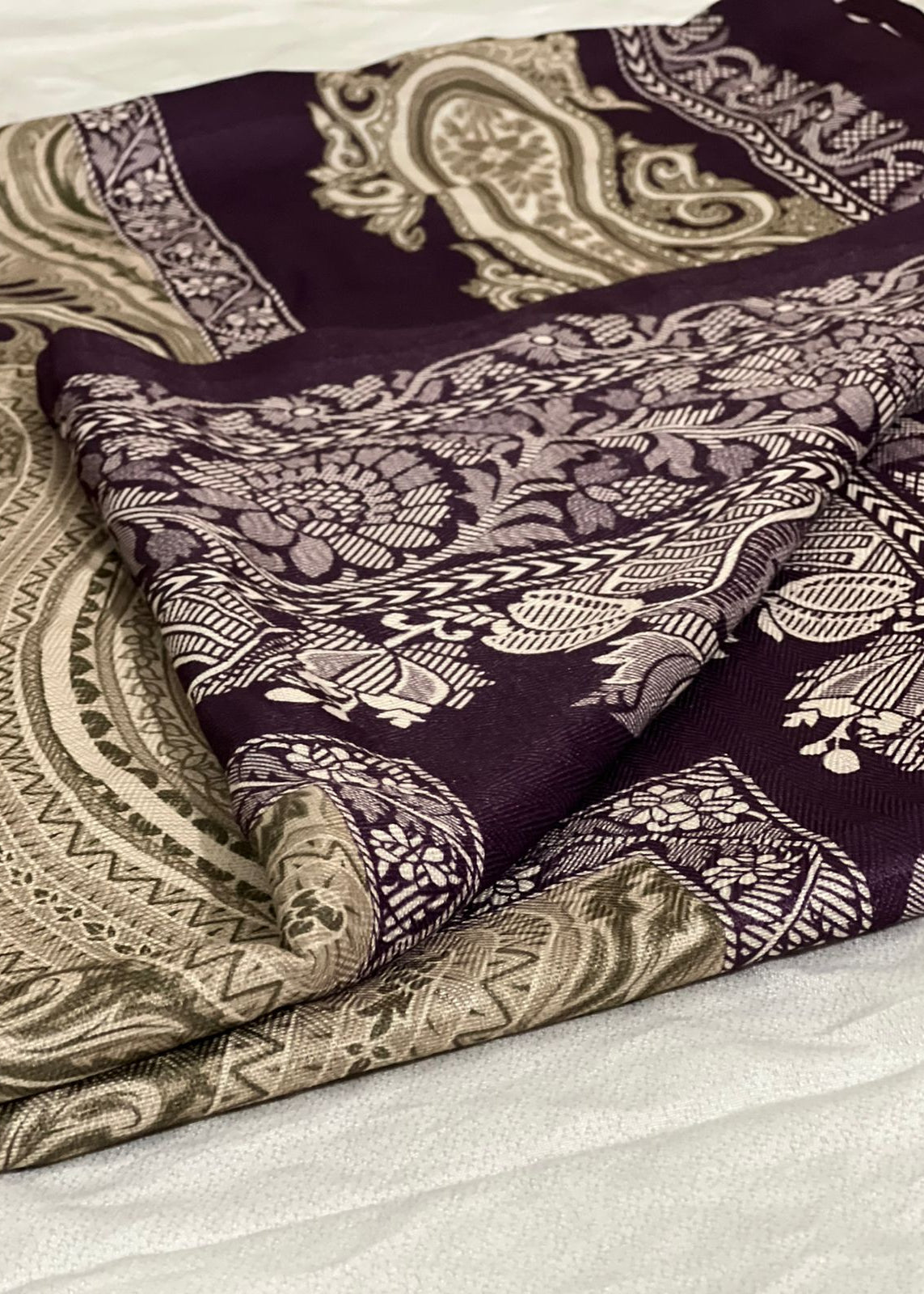 002-Printed Pashmina Shawl.