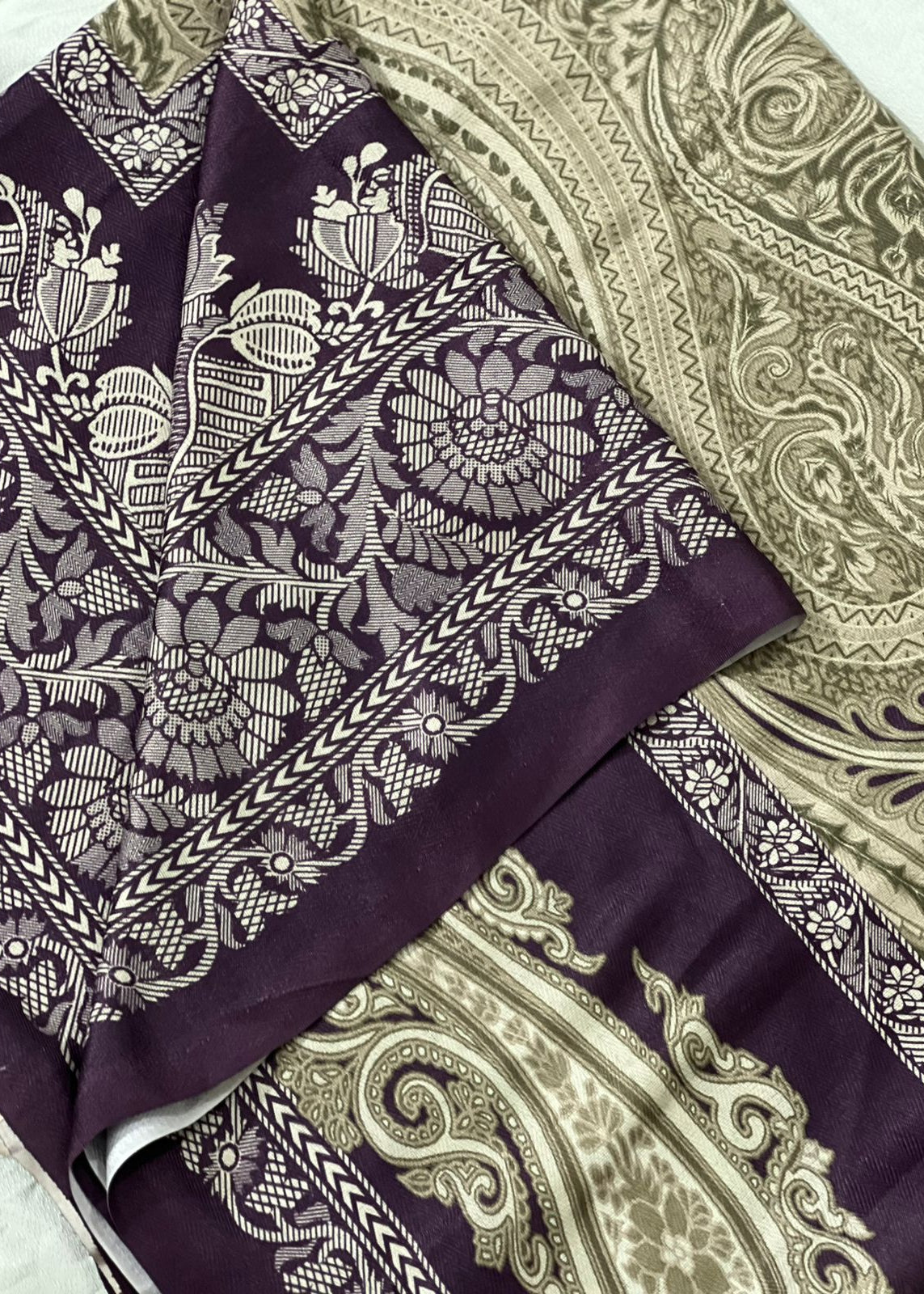 002-Printed Pashmina Shawl.