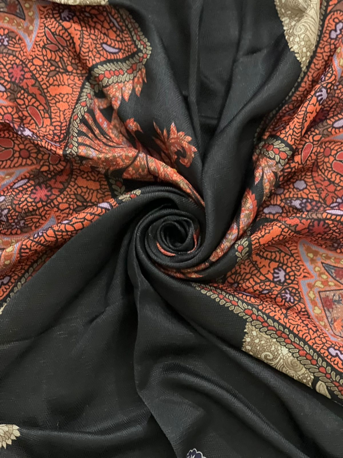 003-Printed Pashmina Shawl.