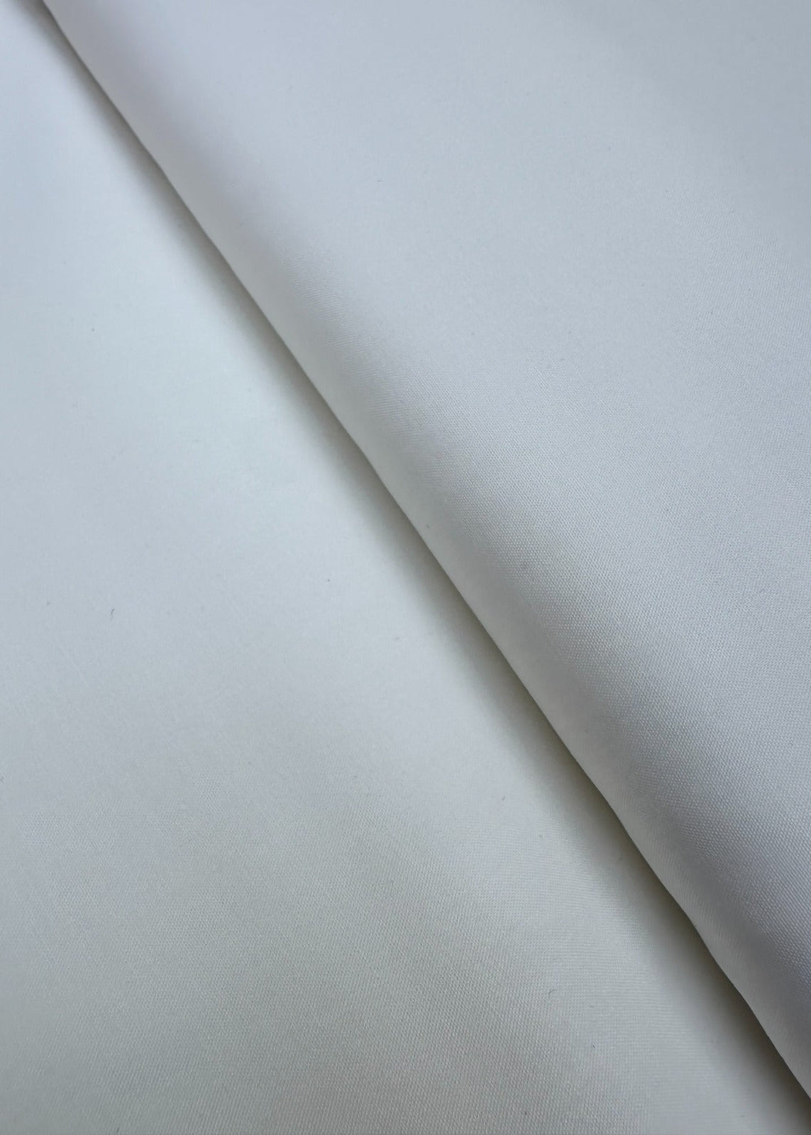 Egg Shell- Men’s Premium Cotton Unstitched Suit.