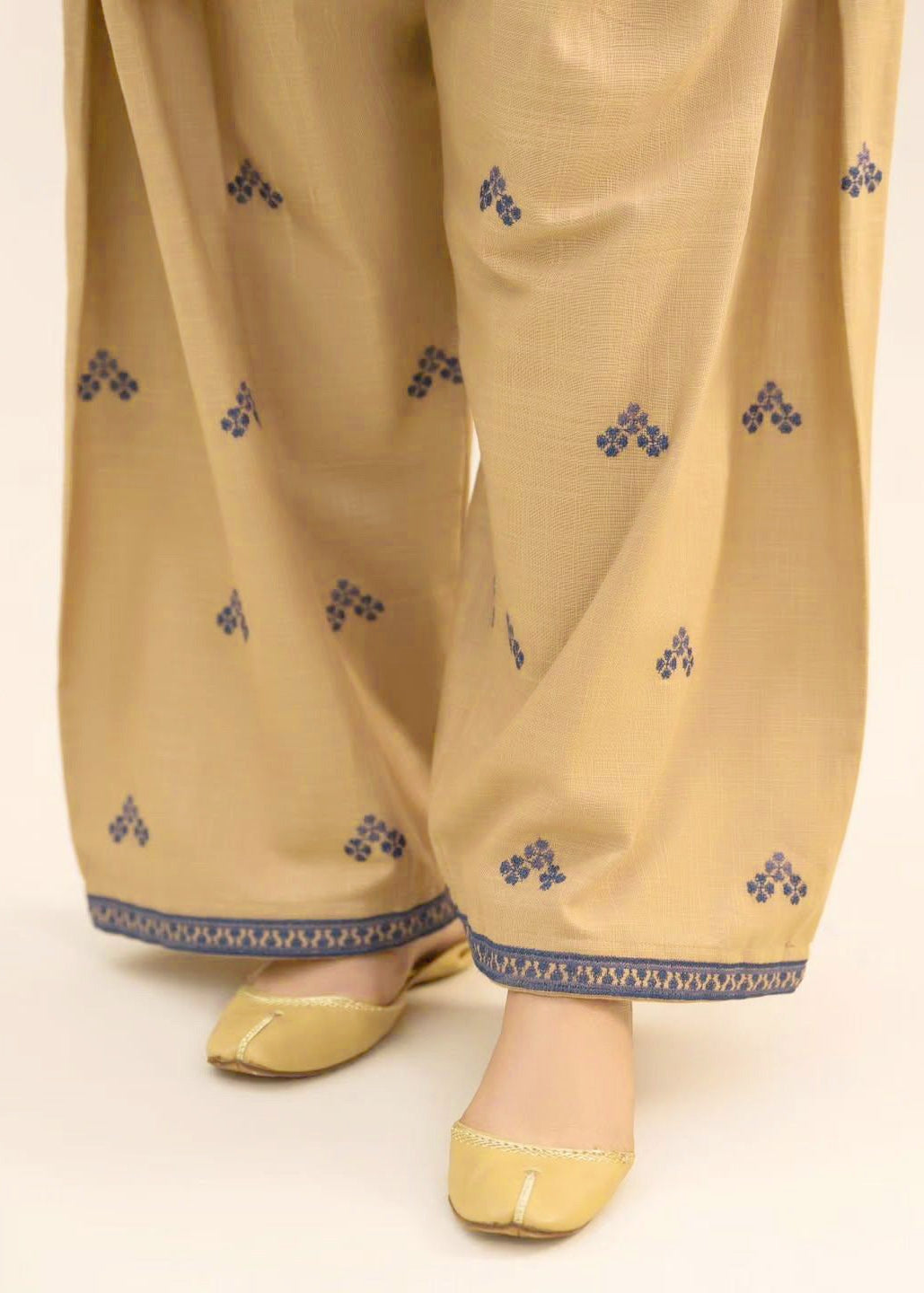 Grace S1356-Embroidered 2pc Lawn Dress.