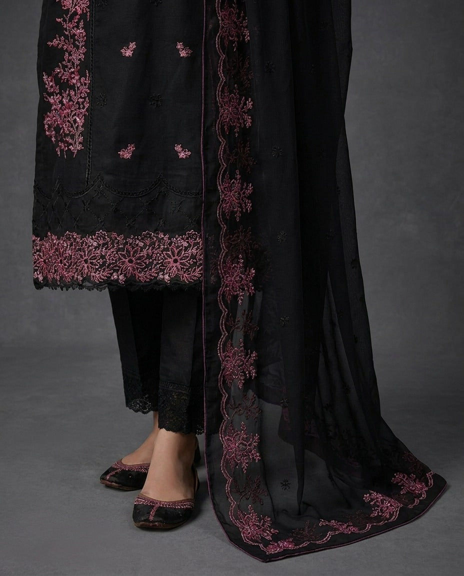 Grace S1427 - Embroidered 3pc CHIKANKARI Lawn Dress With Embroidered CHIKANKARI Chiffon Dupatta.