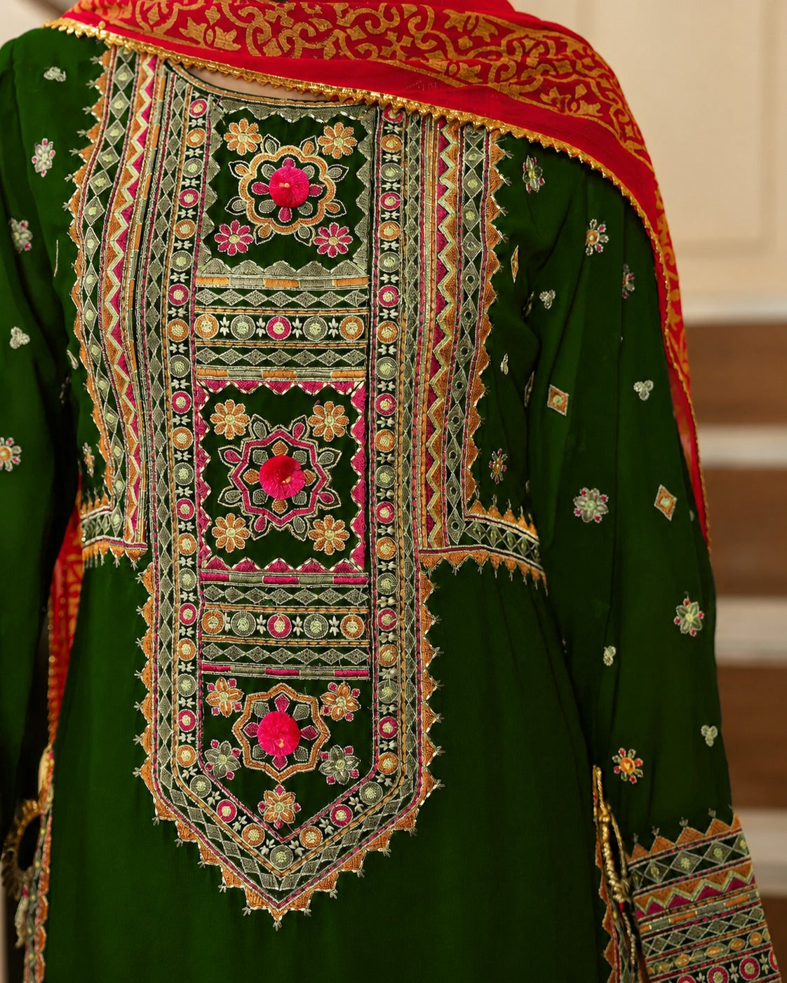 Grace S1536 - Embroidered 3pc Lawn Dress With Printed Lawn Dupatta.