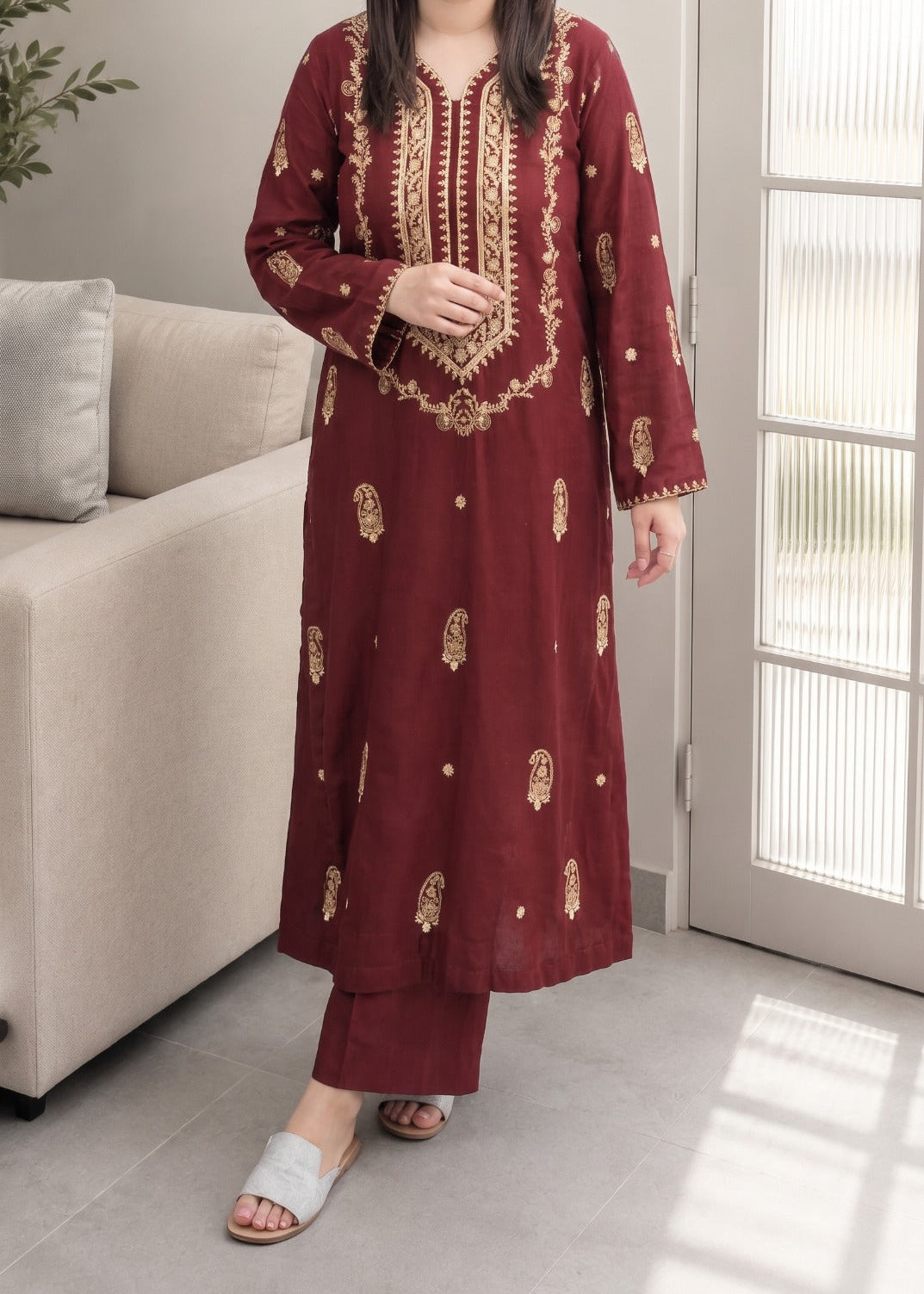 Grace S1542-Embroidered 2pc Lawn Dress.