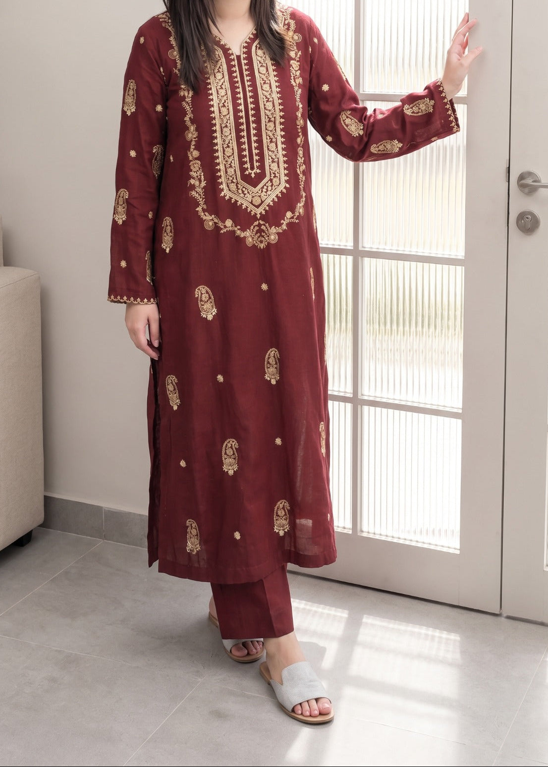 Grace S1542-Embroidered 2pc Lawn Dress.