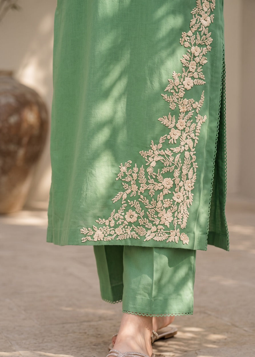 Grace S1561-Embroidered 2pc Lawn Dress.