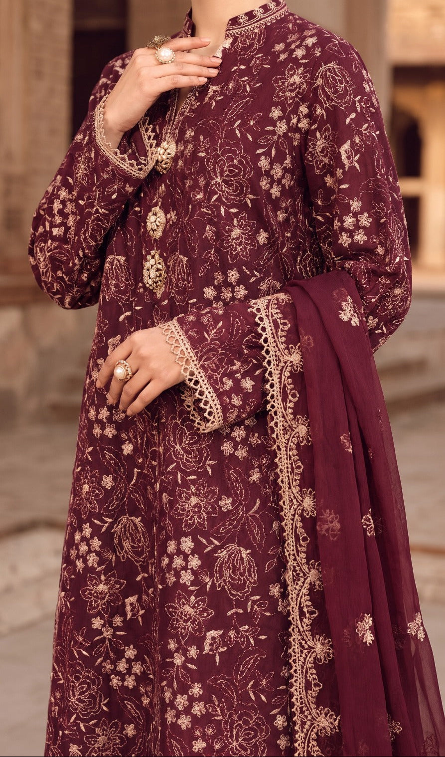 Grace S1598 - Embroidered 3pc Lawn Dress With Embroidered Chiffon Dupatta.