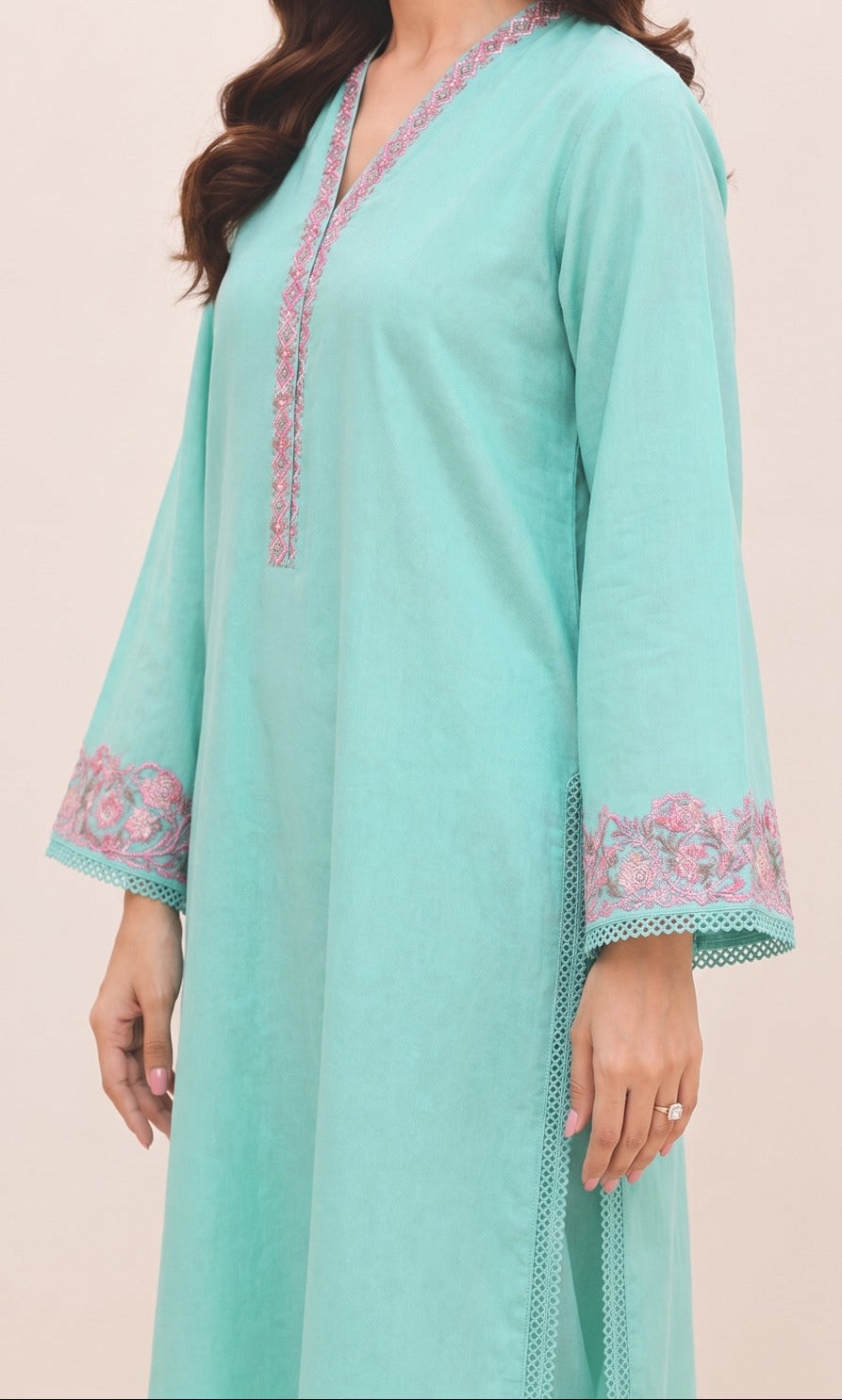 Grace S1595-Embroidered 2pc Lawn Dress.
