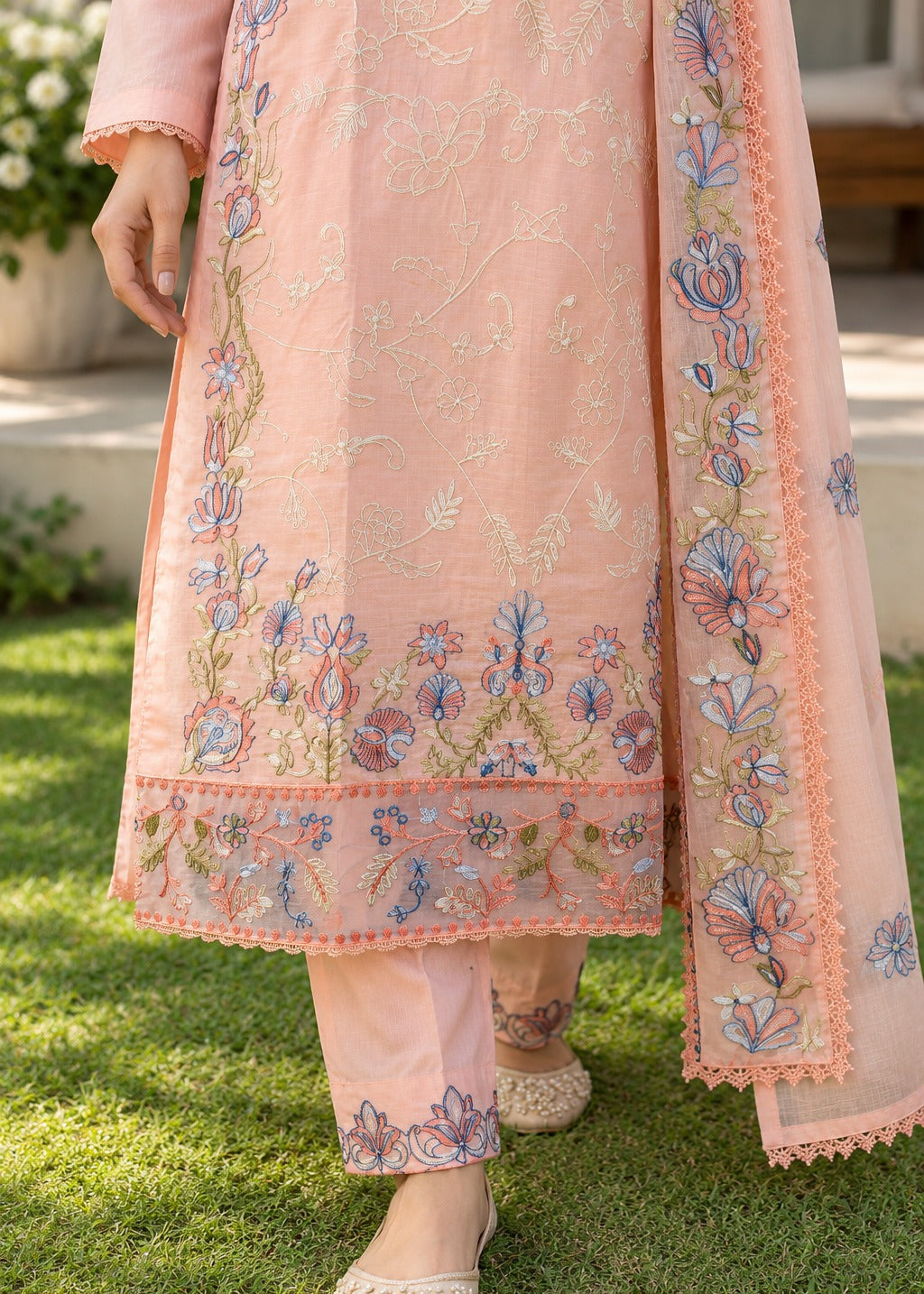 Grace S1629 - Embroidered 3pc Lawn Dress With Embroidered  Chiffon Dupatta.