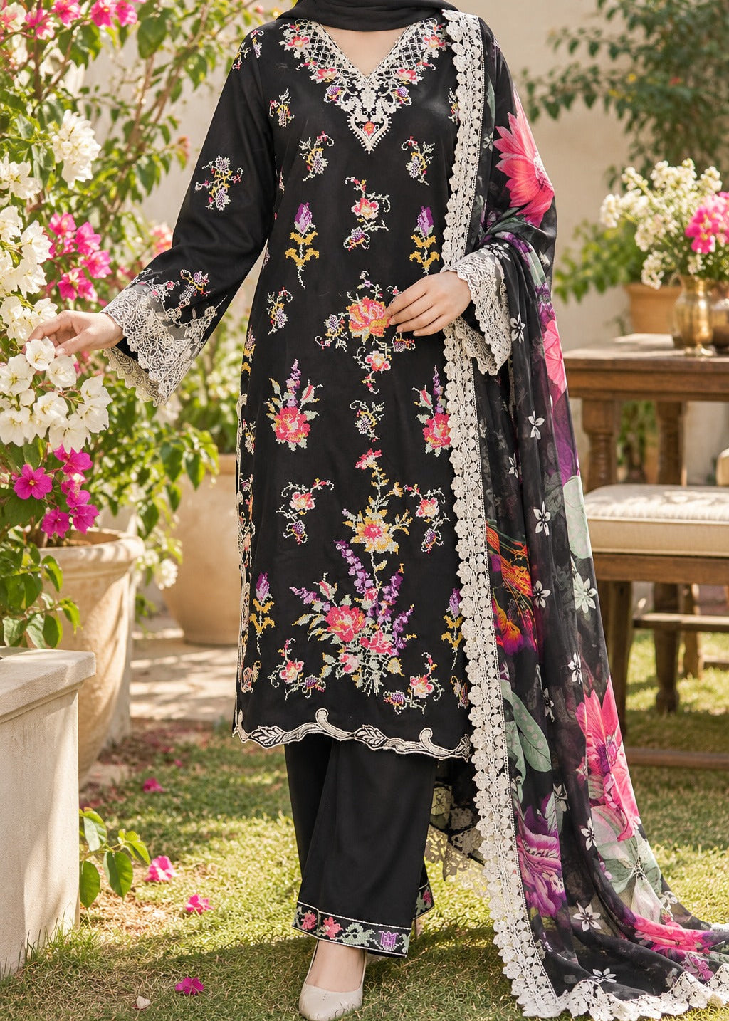 Grace S1632 - Embroidered 3pc Lawn Dress With Printed Chiffon Dupatta.