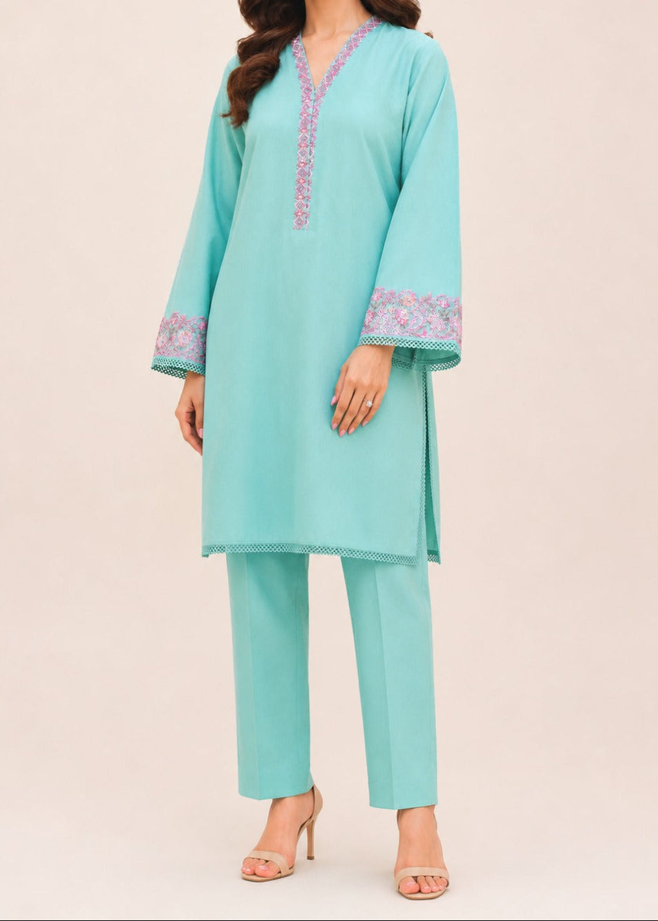 Grace S1595-Embroidered 2pc Lawn Dress.