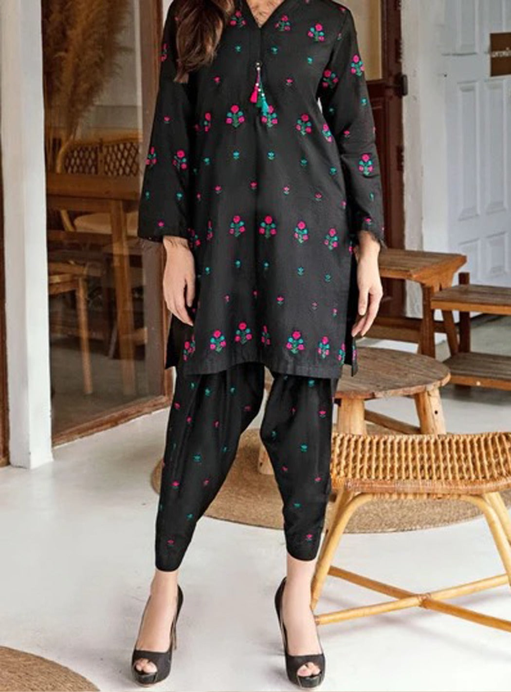 Grace S502-Embroidered 2pc lawn dress