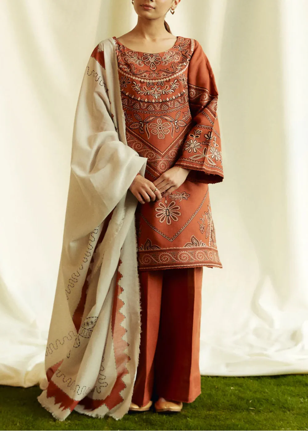 Grace Z-(W601)- Stitched Embroidered 3pc Linen Dress with Printed Shawl.