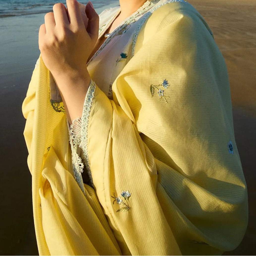 Grace S1284-Embroidered 3pc Lawn Dress With Printed Munar Dupatta.