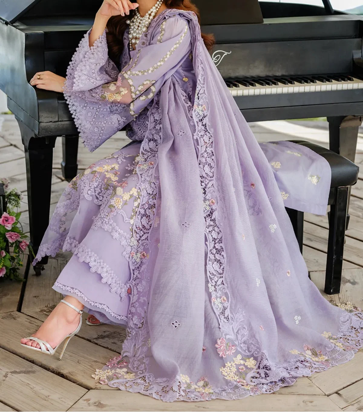 Grace Z-(S1516) - Stitched Embroidered 3pc Lawn Dress With Embroidered Chiffon Dupatta.