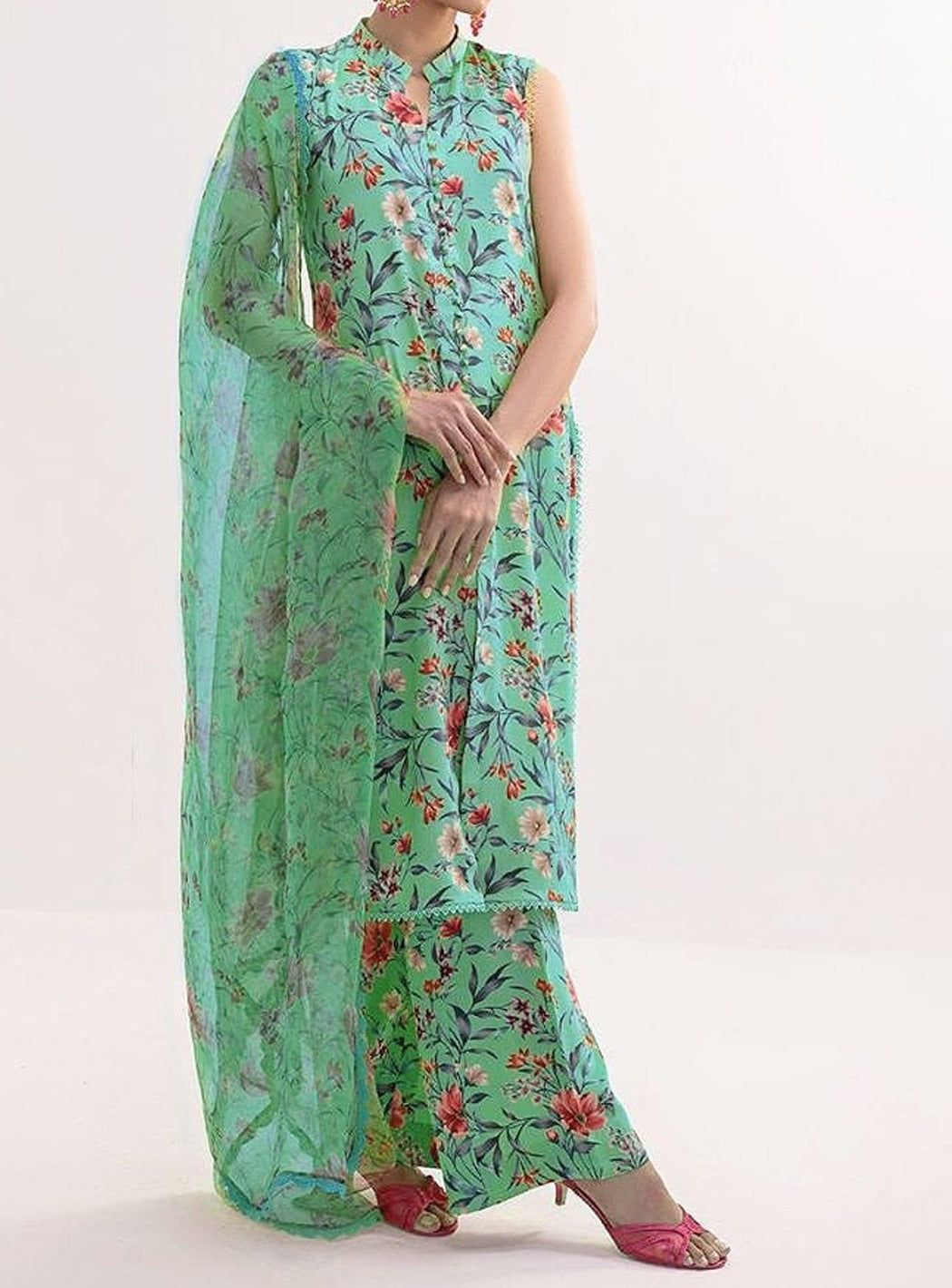 Grace S483-Printed 3pc lawn dress with Printed organza dupatta.