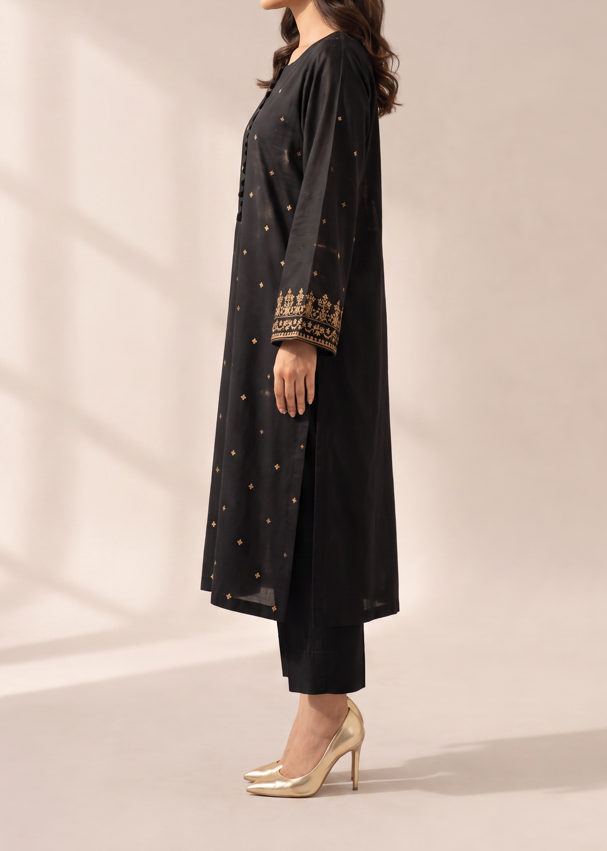 Grace S1550-Embroidered 2pc Lawn Dress.