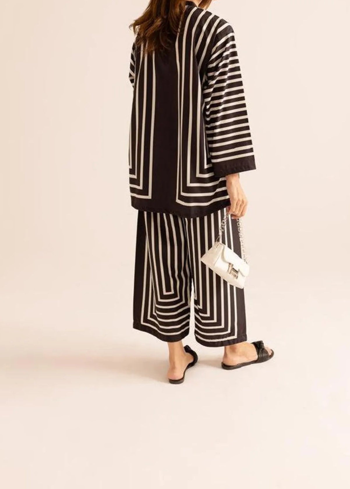 Grace W702 - Digital Printed 3pc Silk dress With Digital Printed Silk dupatta.