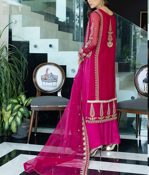 MAGENTA– Embroidered Chiffon Unstitched 3Pc Suit.