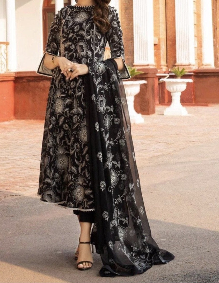 Grace Z53- Stitched Embroidered 3PC Lawn Dress With Embroidered Chiffon Dupatta.